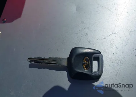 2000 Infiniti I30 Luxury/Touring from USA, damaged, VIN JNKCA31A3YT123738